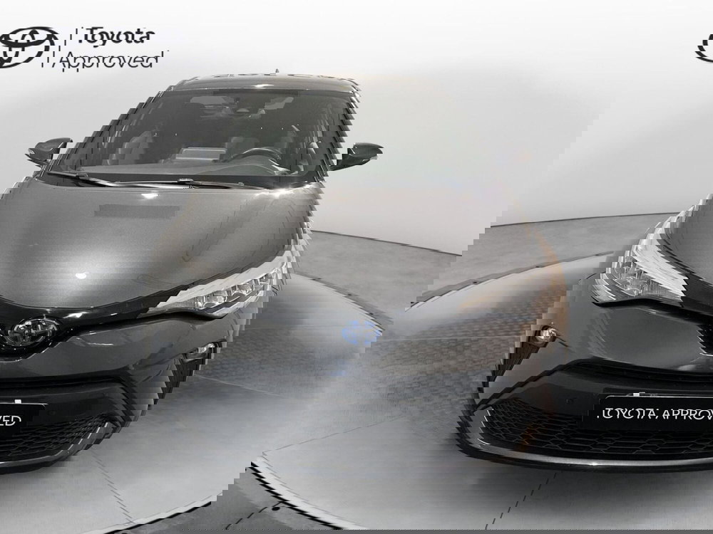 Toyota Toyota C-HR usata a Milano (3)
