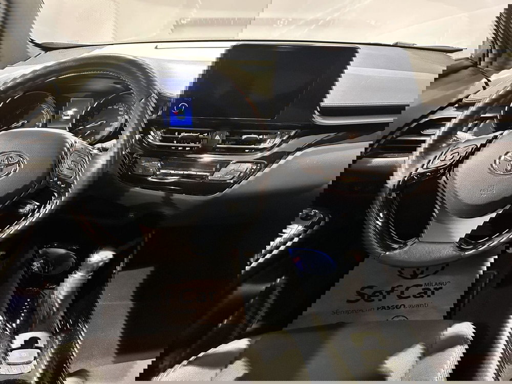 Toyota Toyota C-HR usata a Milano (8)