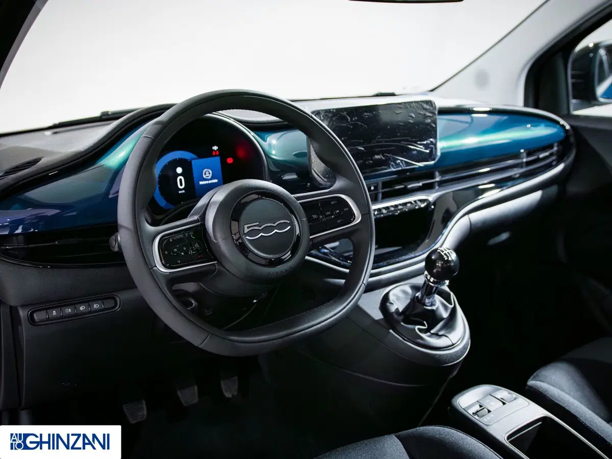 Fiat 500 nuova a Bergamo (11)