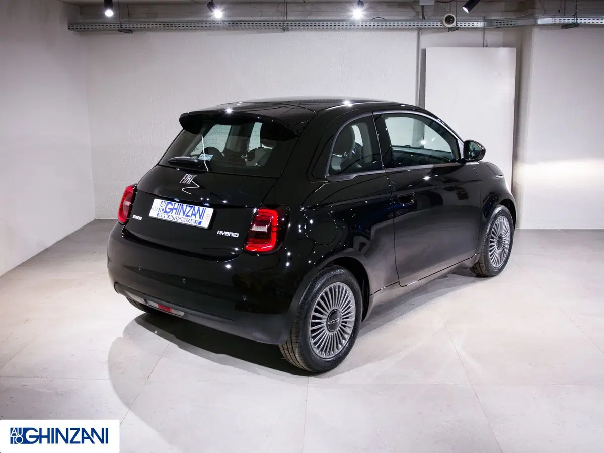 Fiat 500 nuova a Bergamo (7)