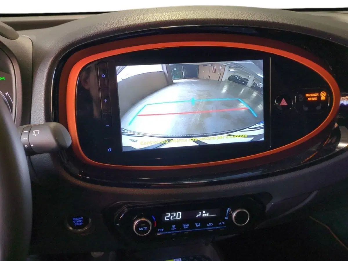 Toyota Aygo X usata a Milano (17)