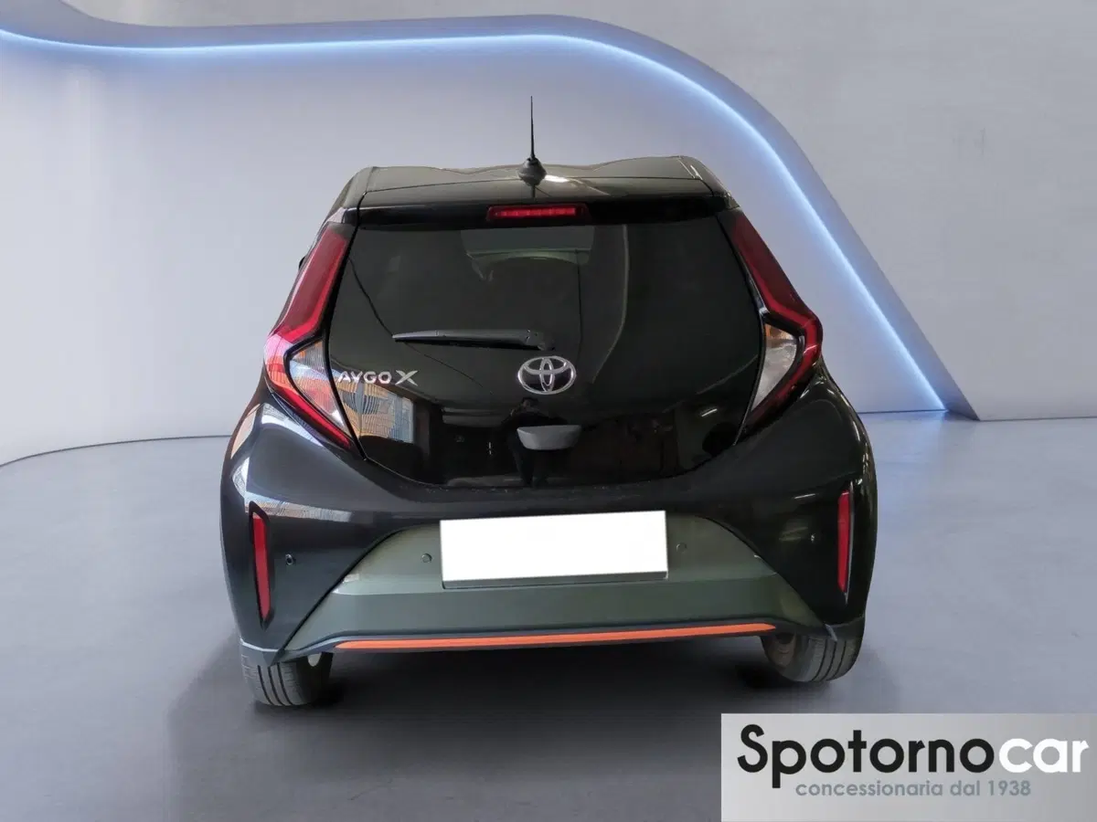 Toyota Aygo X usata a Milano (5)
