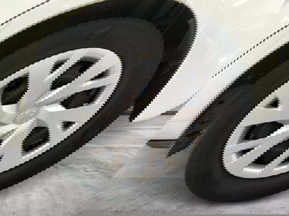 Toyota Yaris usata a Roma (15)