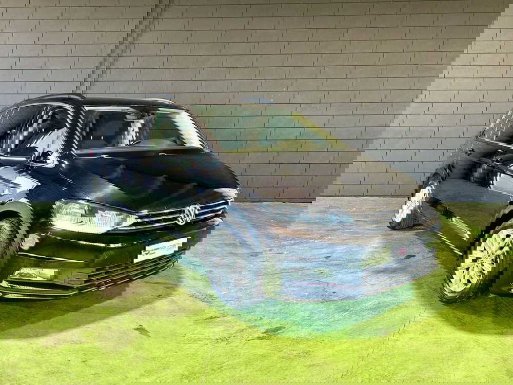 Volkswagen Touran usata a Monza e Brianza