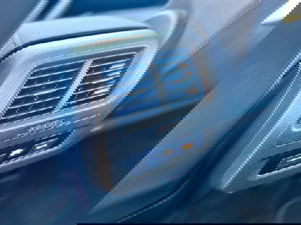 Volkswagen Touran usata a Monza e Brianza (8)