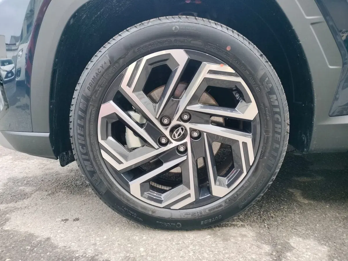 Hyundai Tucson nuova a Modena (18)