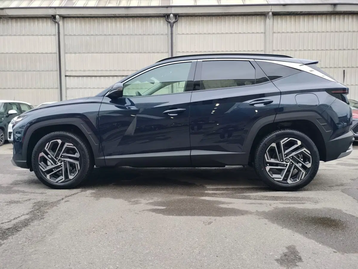 Hyundai Tucson nuova a Modena (3)
