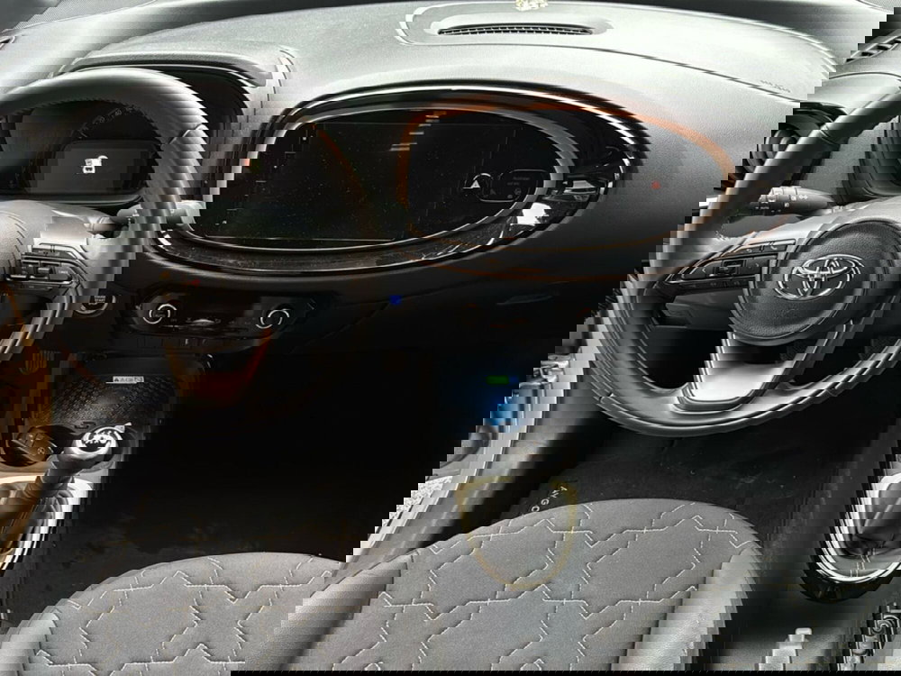 Toyota Aygo X usata a Bologna (10)