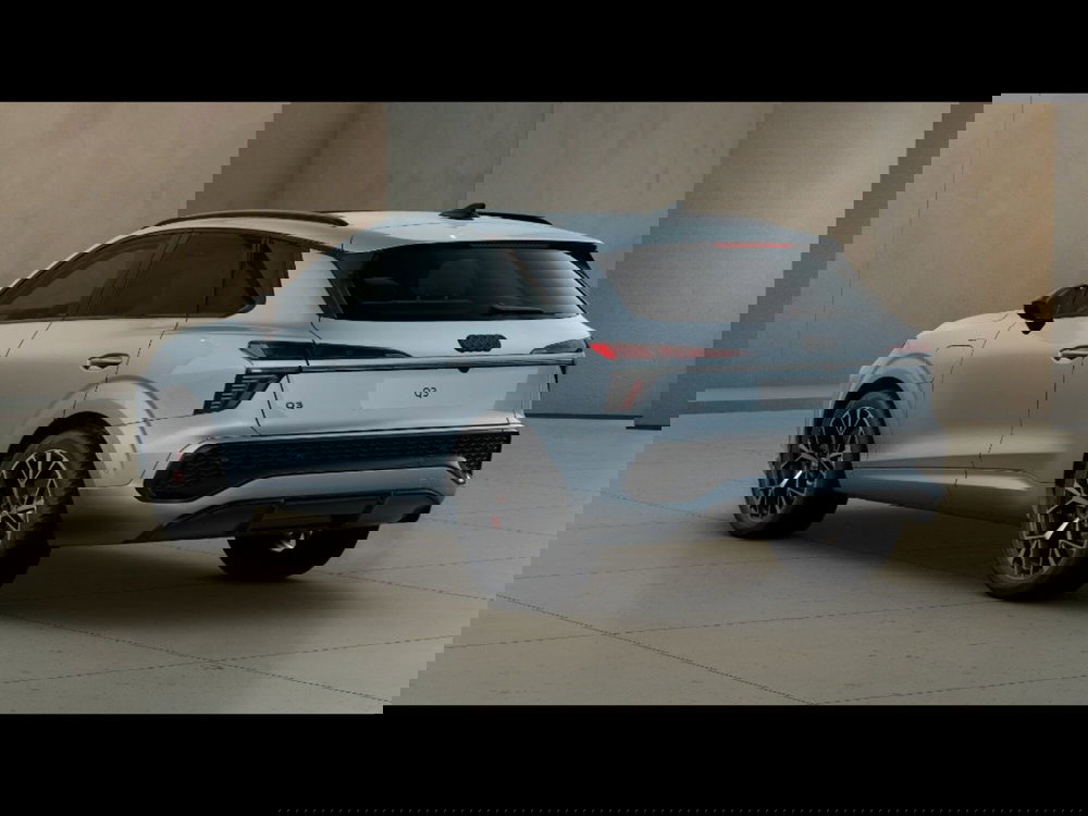 Audi Q3 Sportback nuova a Grosseto (3)