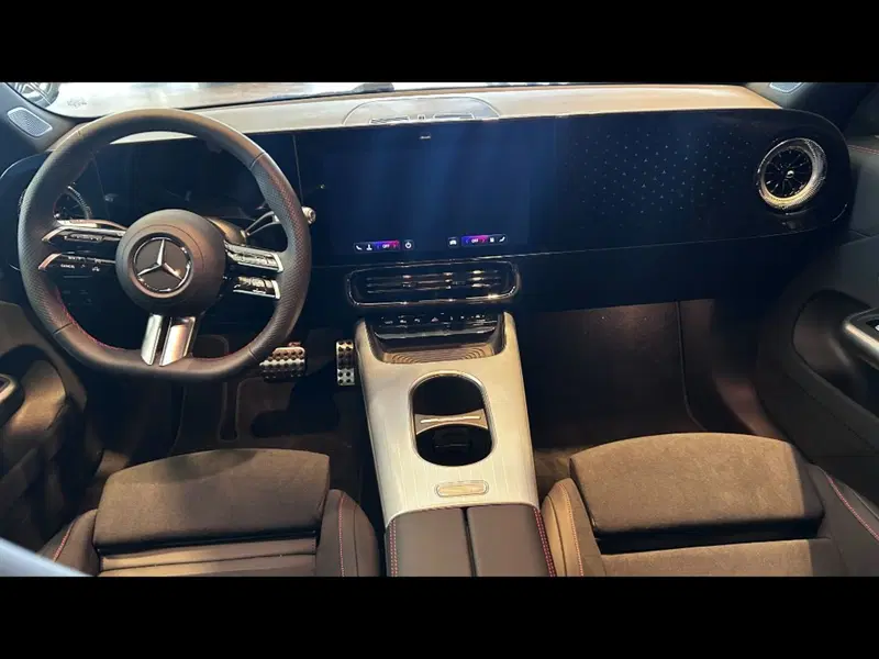 Mercedes-Benz CLA EQ nuova a Firenze (8)