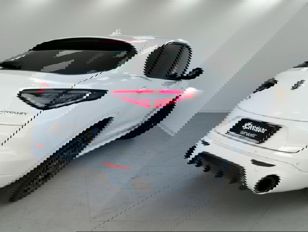 Alfa Romeo Stelvio usata a Como (3)