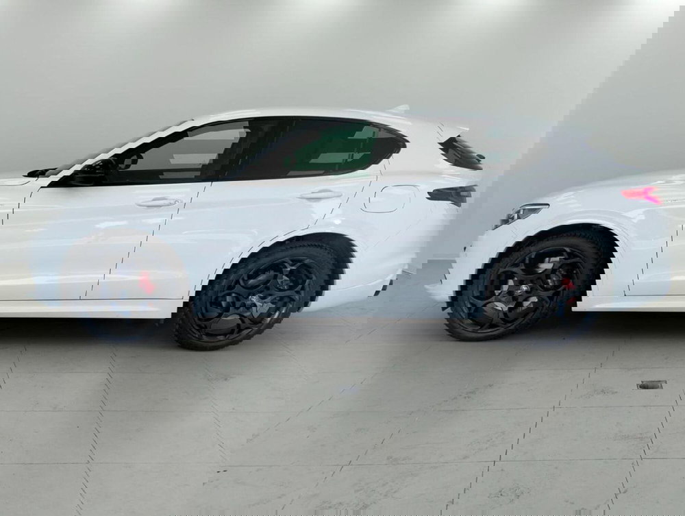 Alfa Romeo Stelvio usata a Como (8)