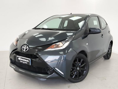 Toyota Aygo 1.0 VVT-i 69 CV 5 porte x-cool TSS del 2017 usata a Lurate Caccivio