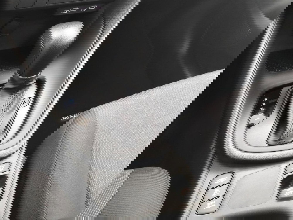 Mazda Mazda2 Hybrid nuova a Como (17)