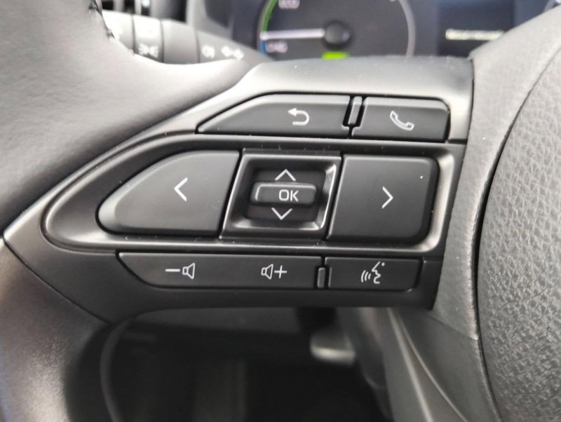 Mazda Mazda2 Hybrid nuova a Como (10)