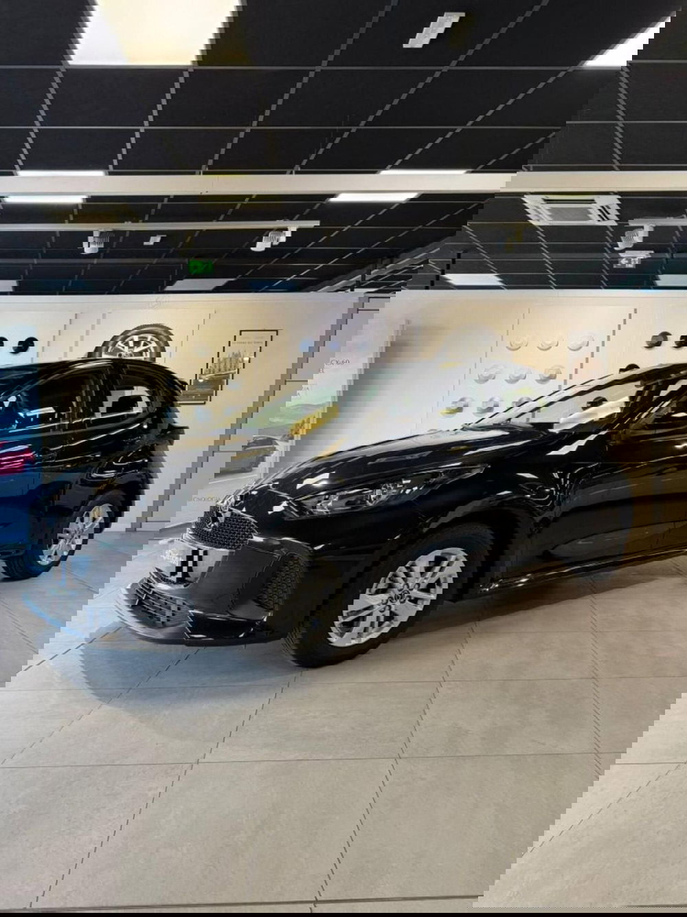 Mazda Mazda2 Hybrid nuova a Como