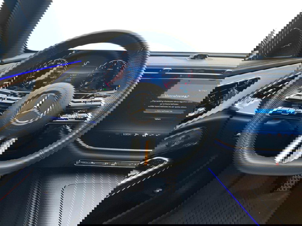 Mercedes-Benz Classe E usata a Matera (11)