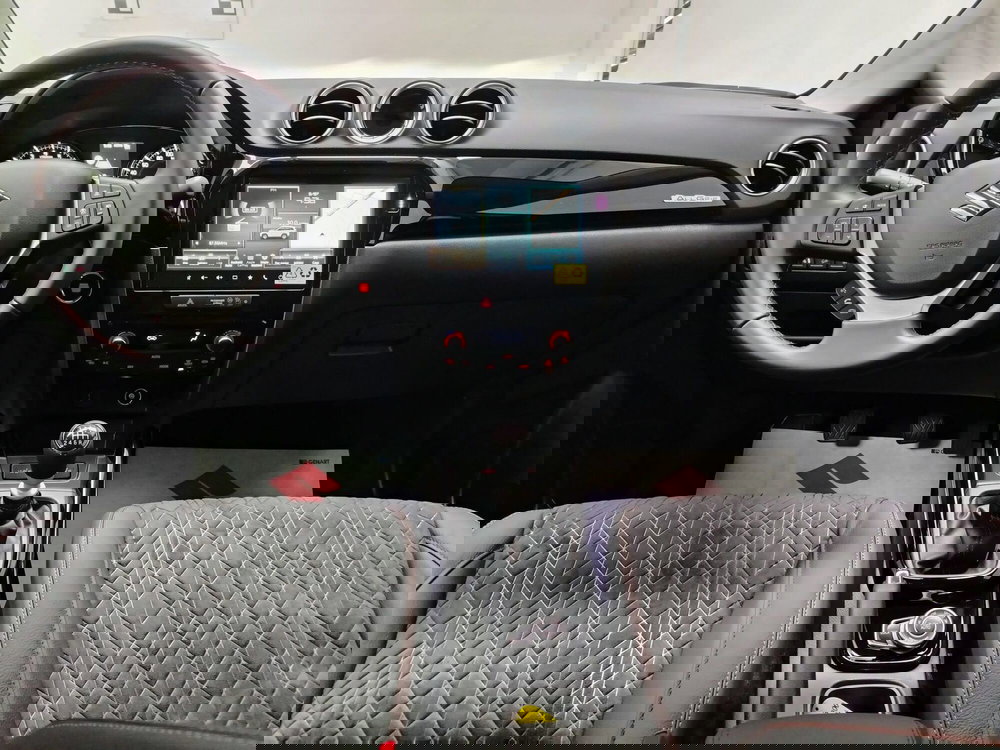 Suzuki Vitara nuova a Rovigo (8)