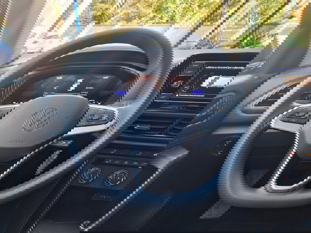 Volkswagen T-Roc usata a Milano (11)