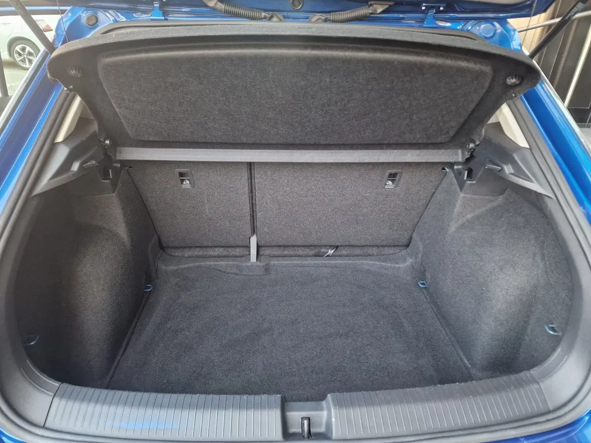 Volkswagen T-Roc usata a Milano (13)