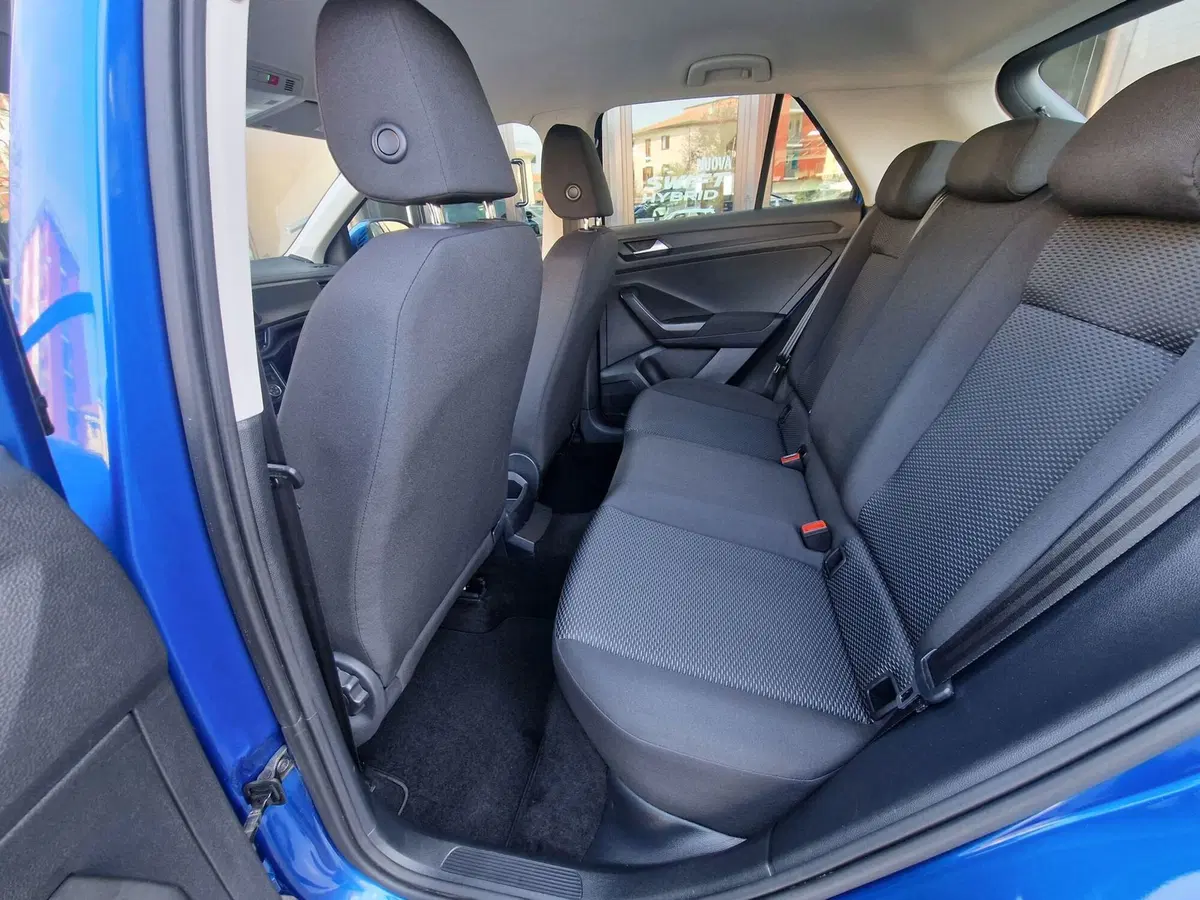 Volkswagen T-Roc usata a Milano (7)