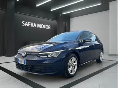 Volkswagen Golf 1.5 TSI EVO ACT Life del 2021 usata a Rende