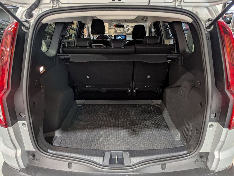 Dacia Jogger usata a Trento (17)