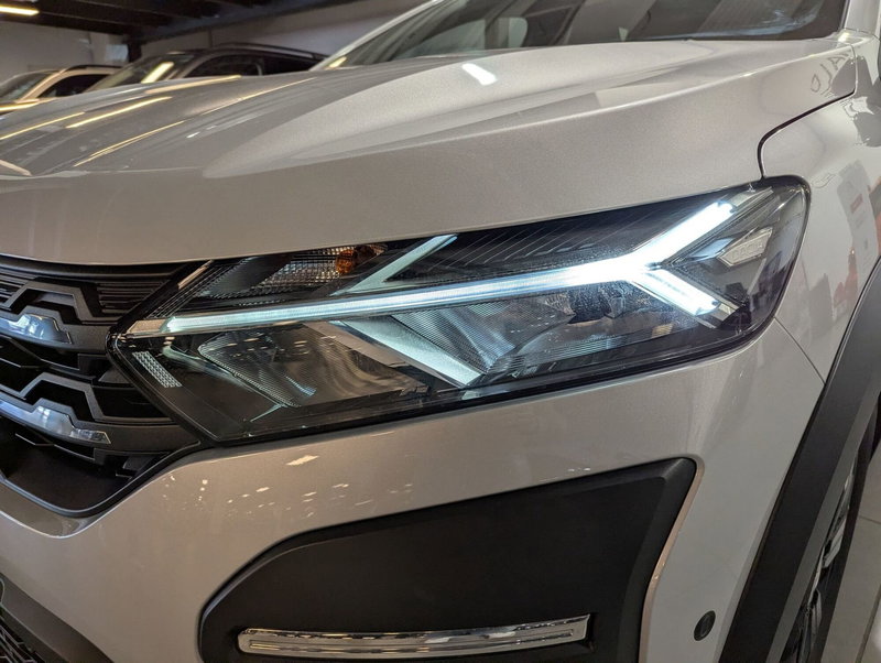 Dacia Jogger usata a Trento (7)