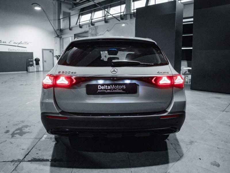 Mercedes-Benz Classe E Station Wagon nuova a Macerata (3)