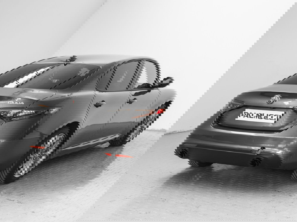 Alfa Romeo Giulia nuova a Prato (4)