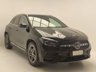 Mercedes-Benz GLA SUV 180 d Edition AMG Line auto del 2024 usata a Pratola Serra