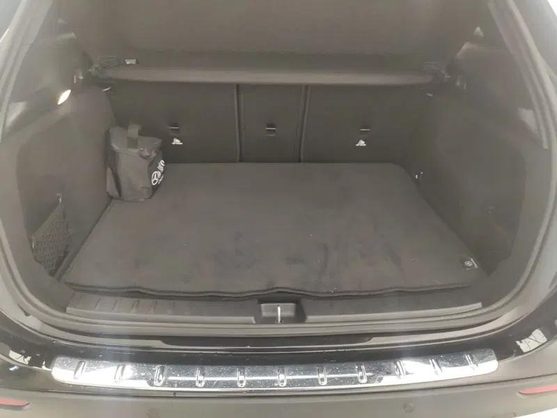 Mercedes-Benz GLA SUV usata a Avellino (14)