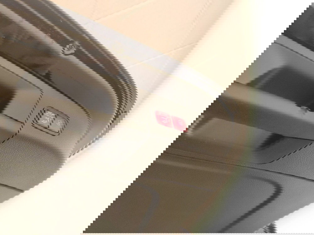 Mercedes-Benz GLA SUV usata a Avellino (16)