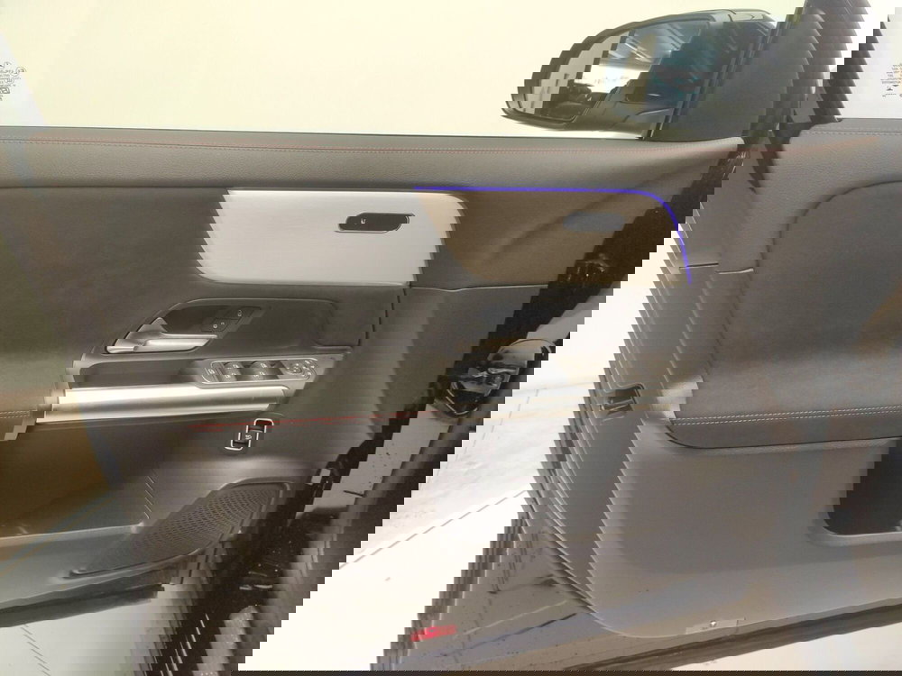 Mercedes-Benz GLA SUV usata a Avellino (17)