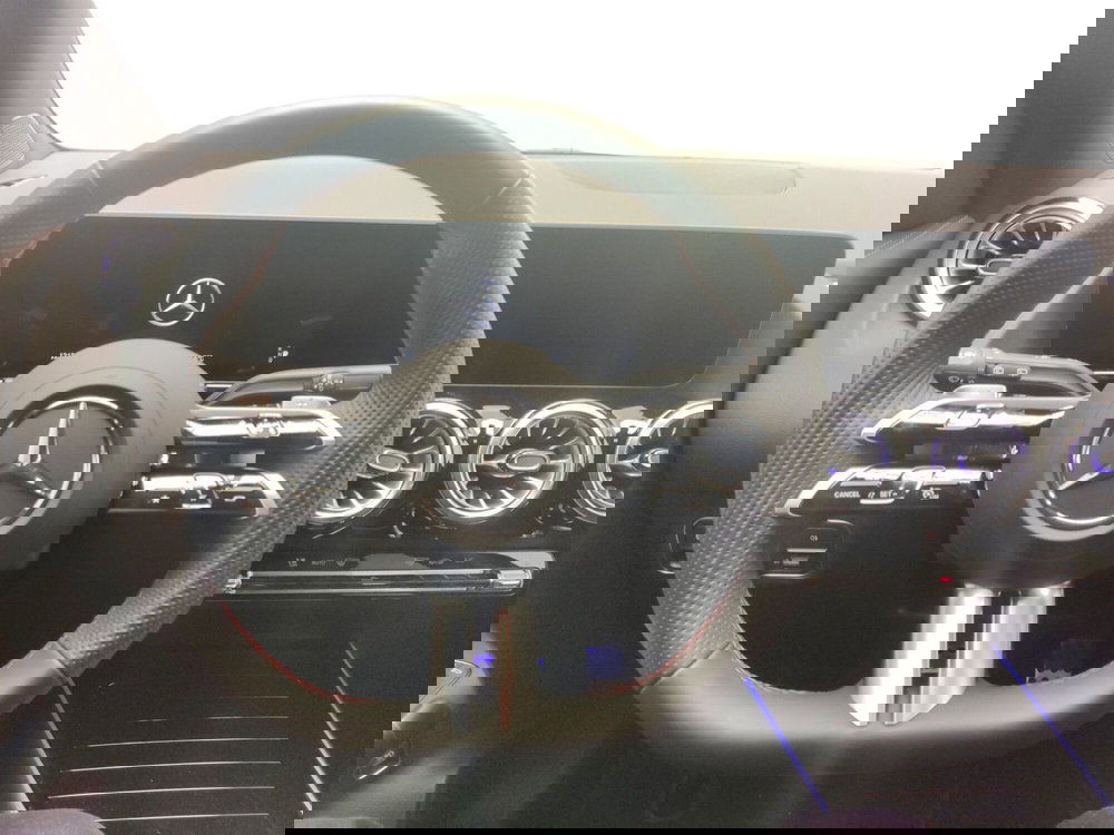 Mercedes-Benz GLA SUV usata a Avellino (19)