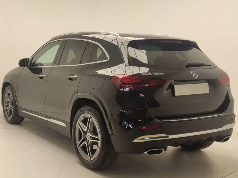 Mercedes-Benz GLA SUV usata a Avellino (5)