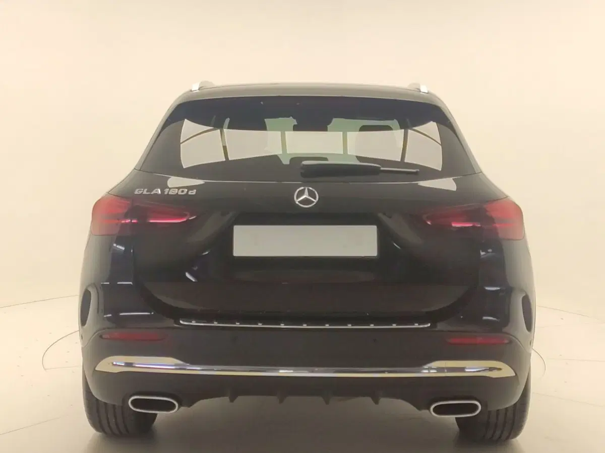 Mercedes-Benz GLA SUV usata a Avellino (6)