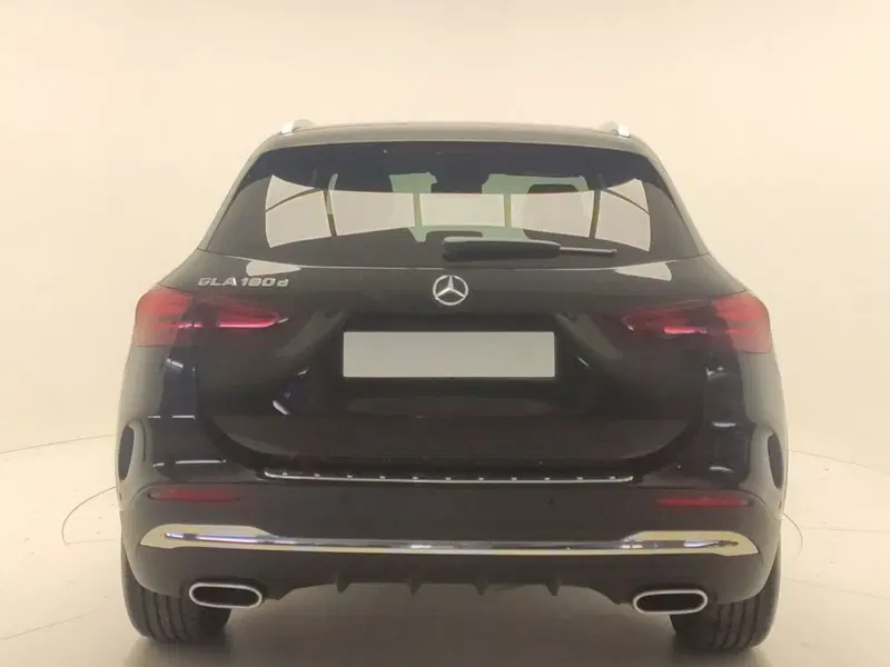 Mercedes-Benz GLA SUV usata a Avellino (6)