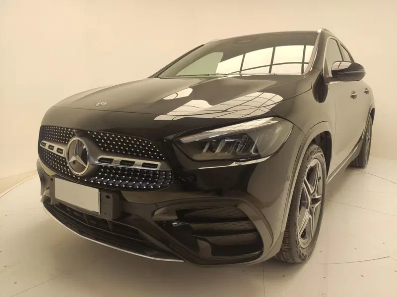 Mercedes-Benz GLA SUV usata a Avellino (8)