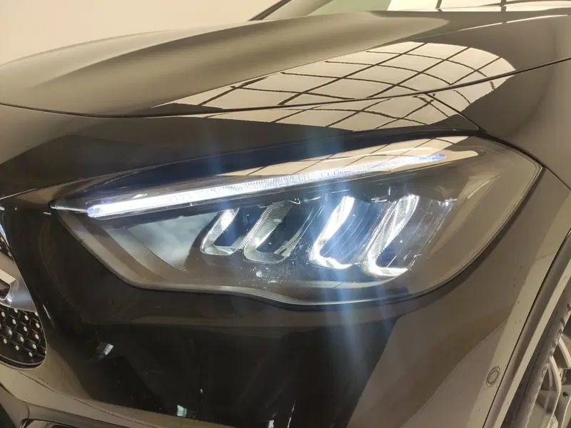 Mercedes-Benz GLA SUV usata a Avellino (9)