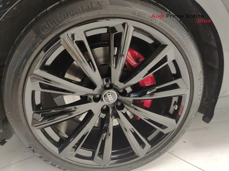 Audi SQ8 usata a Avellino (11)