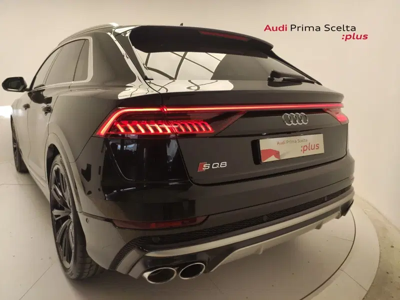 Audi SQ8 usata a Avellino (12)