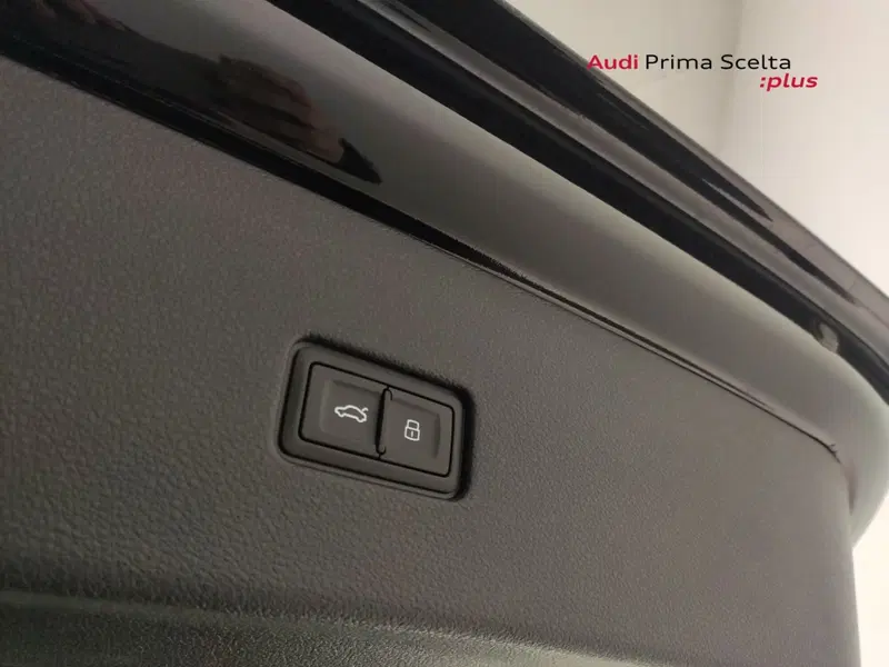 Audi SQ8 usata a Avellino (18)