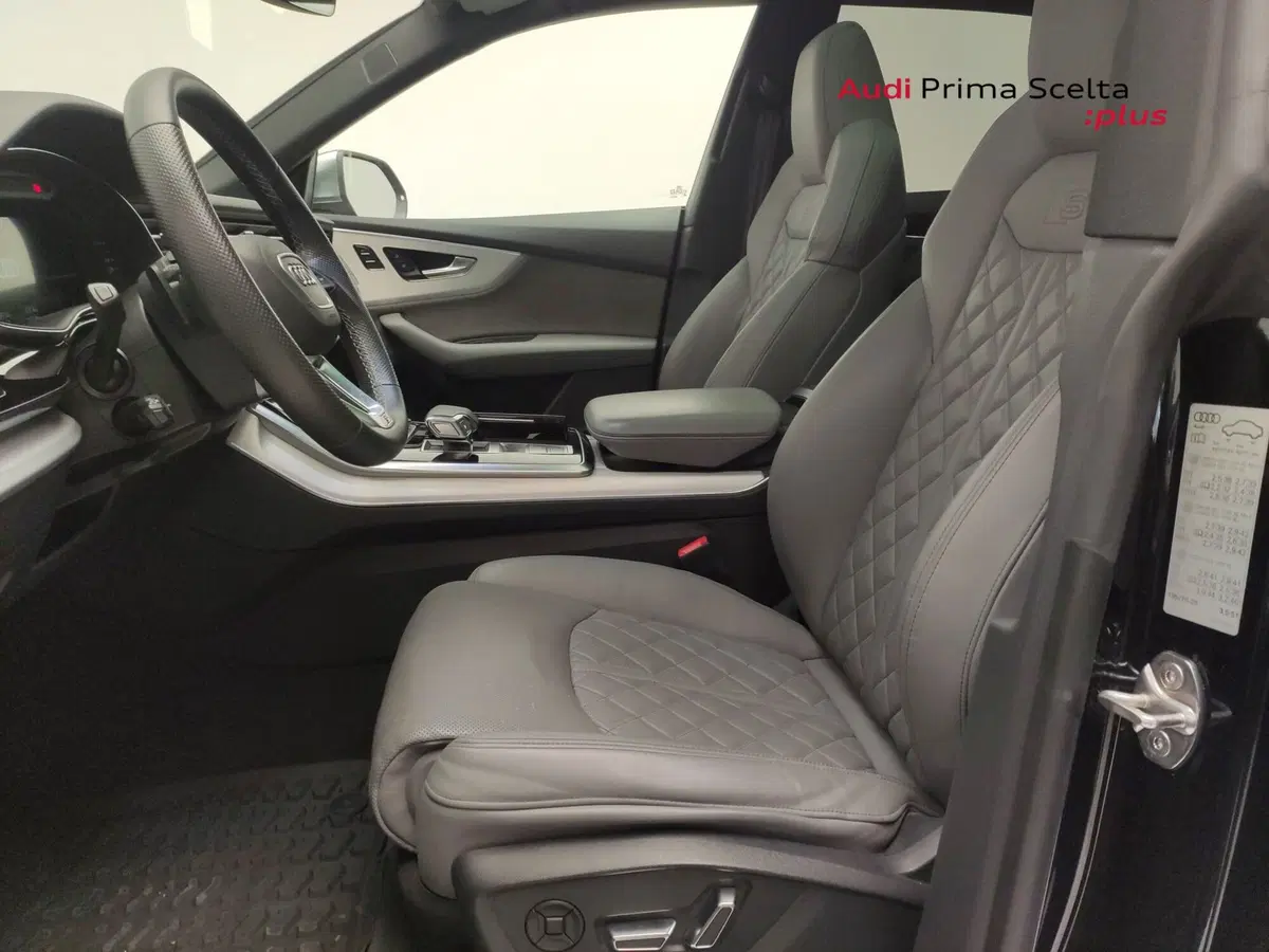 Audi SQ8 usata a Avellino (20)