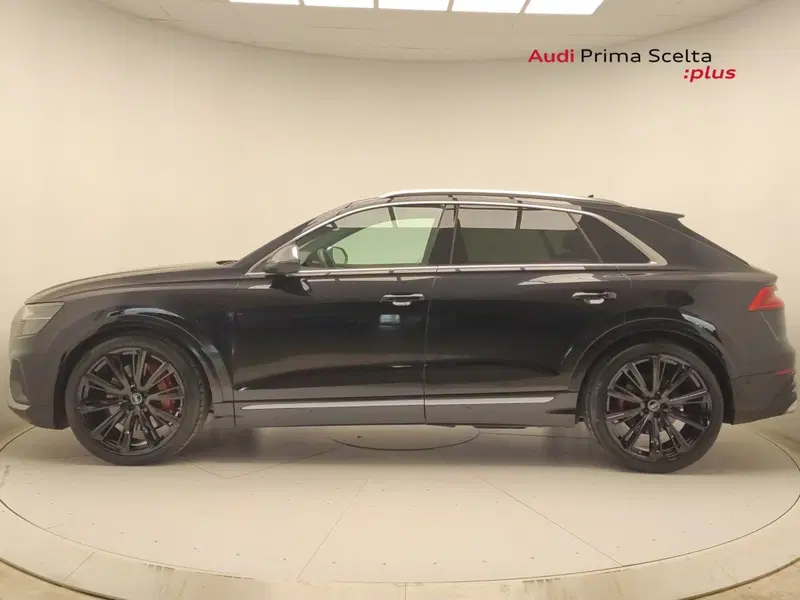 Audi SQ8 usata a Avellino (4)