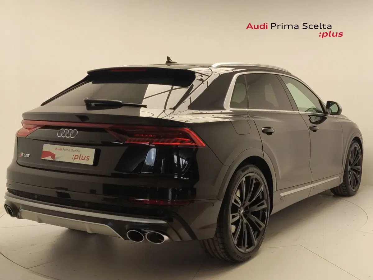 Audi SQ8 usata a Avellino (7)
