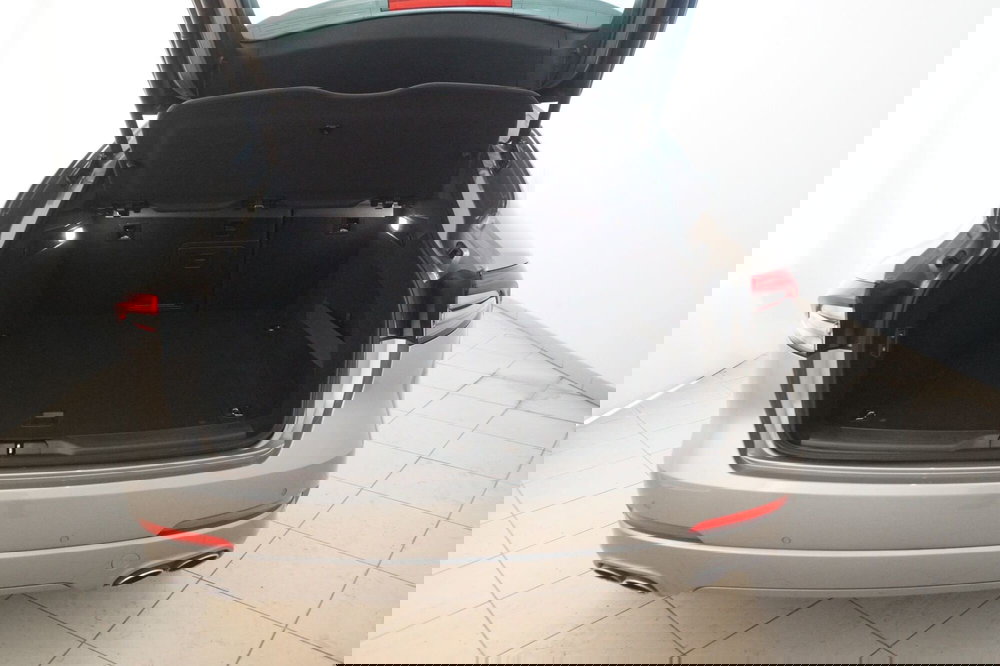 Maserati Levante usata a Torino (10)