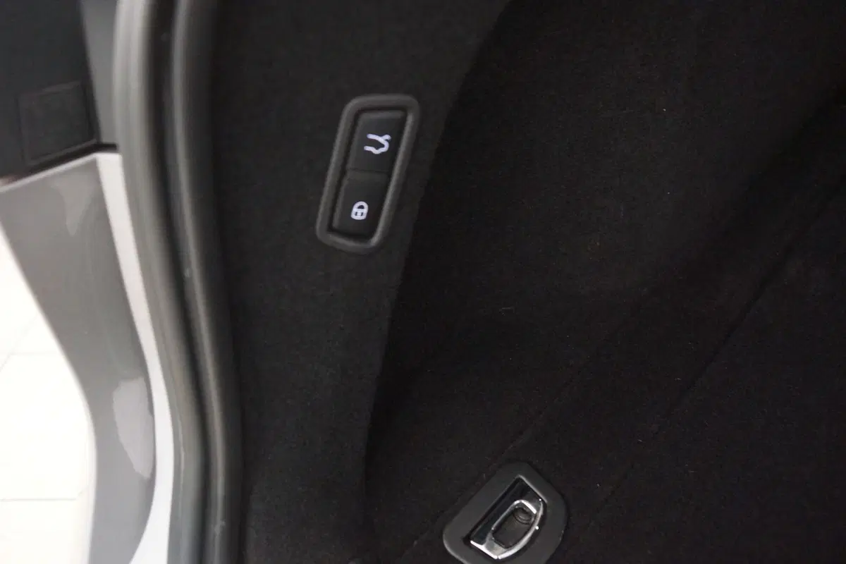 Maserati Levante usata a Torino (11)