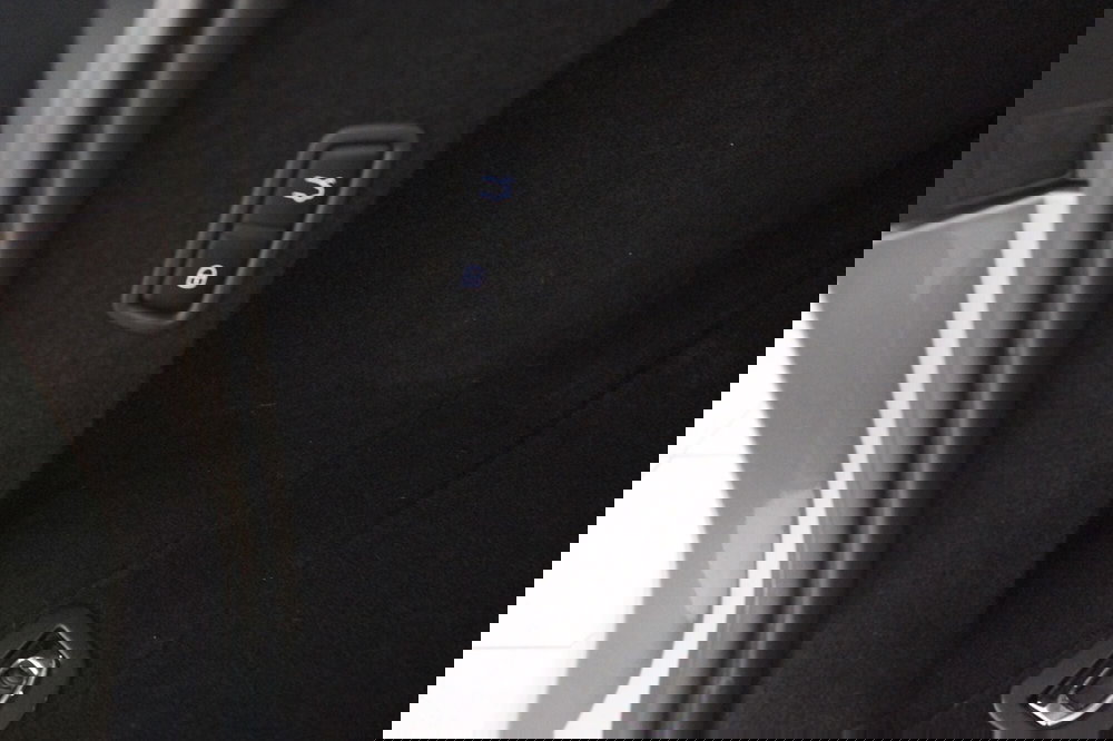 Maserati Levante usata a Torino (11)