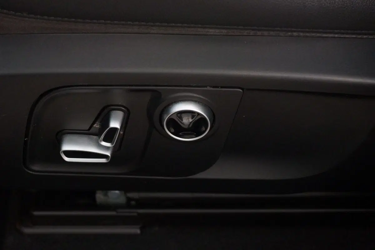 Maserati Levante usata a Torino (15)